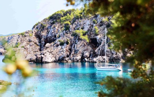 Ibiza vanaf het water beleven